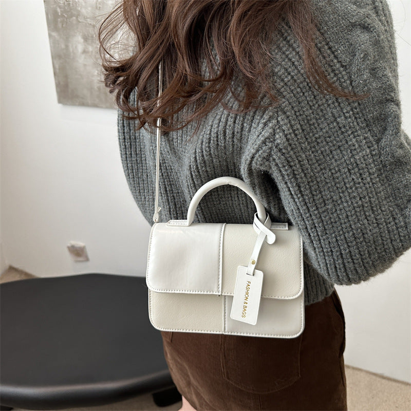496371586-2
